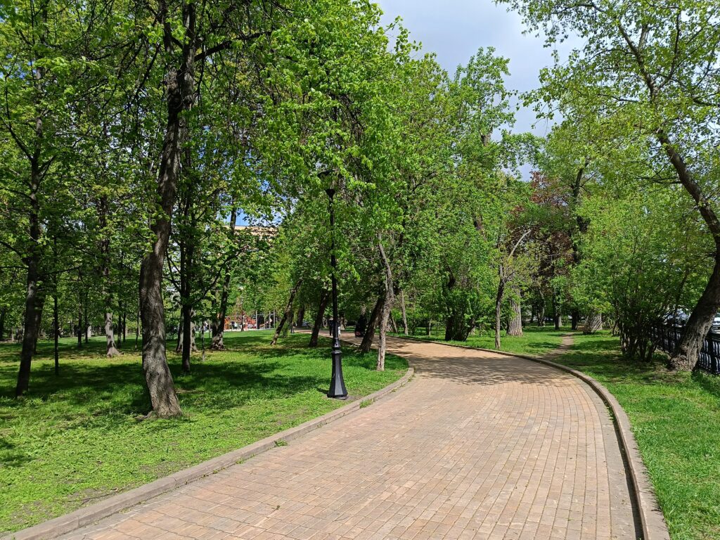 сквер Девичьего поля